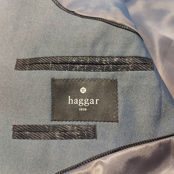 Haggar 2-Piece Suit - Picture 4 of 9